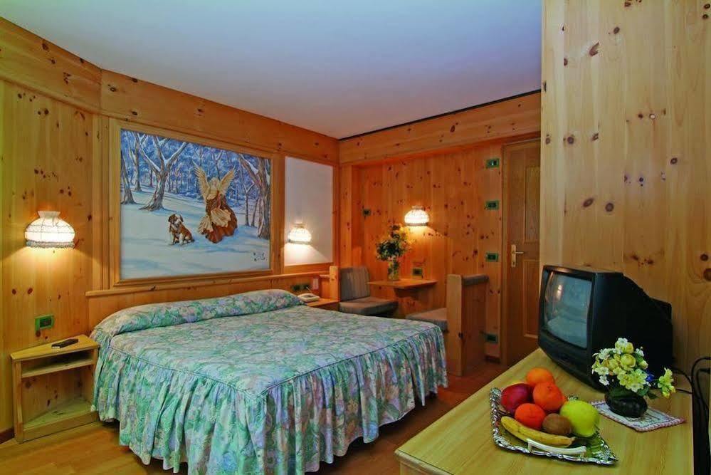Hotel Erika Madonna di Campiglio Exterior photo